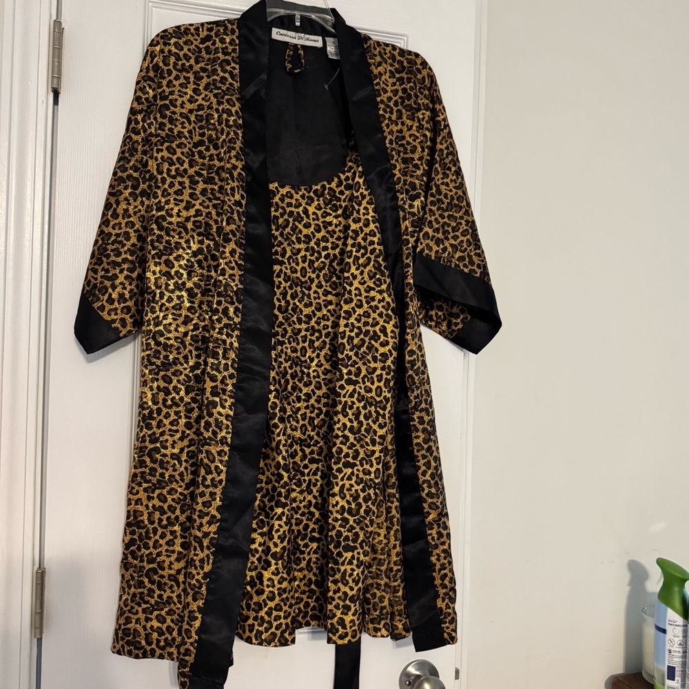 Contessa‎ Di Roma Nightgown Chemise Robe Set Size Medium NWOT